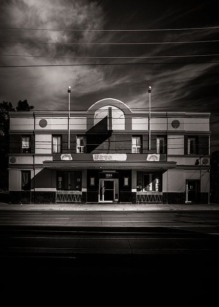 Nr. 1684 Queen St E 2 van The Learning Curve Photography