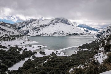 Stuwmeer Embassament de Cuber in de winter, Mallorca