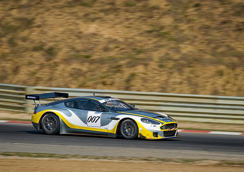 Aston Martin DBRS9 raceauto op het circuit van Zolder