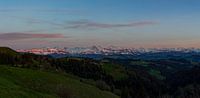 Abendrot an den Berner Alpen vom Emmental aus. von Martin Steiner Miniaturansicht