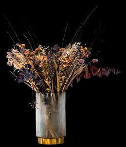 Still life flowers in a vase by Marjolein van Middelkoop