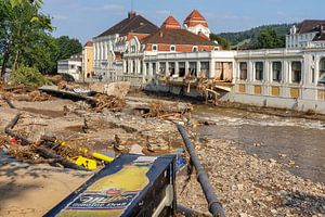 Na de overstroming Bad Neuenahr-Ahrweiler van Heinz Grates