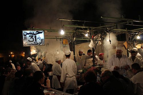 eten op Place Djemaa El Fna, Marrakesh