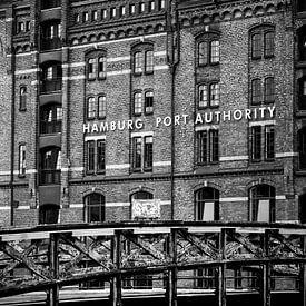 Hamburg Port Authority - Speicherstadt van Mark Meijrink