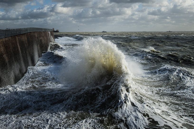 Golven in Vlissingen van Joanke Fotografie