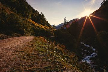 Dromerige zonsondergang in de bergen van Daniel Fankhauser