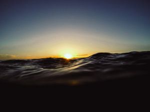 Zonsondergang op zee van Tomas Grootveld