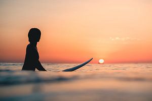Surfer sur le coucher de soleil de Domburg sur Andy Troy