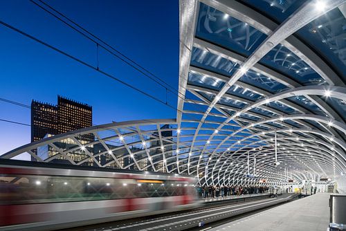 The Hague Central Metro Station by Raoul Suermondt