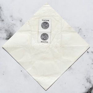 Zwergpost Bolivien auf Marmor