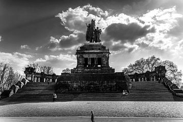 Kaiser Wilhelm Monument van Zoom_Out Photography