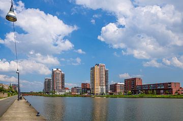 Zoetermeer Oosterheem | Heemkanaal et la ligne d'horizon du centre