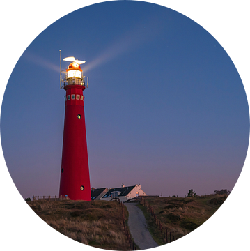 Schiermonnikoog zonsondergang in de duinen bij de vuurtoren