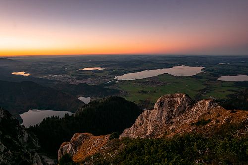 Blauw uur over de Ostallgäu