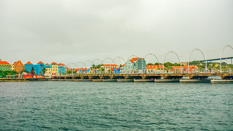 Pontjesbrug Willemstad, Punda, Curacao van Willem Koenes