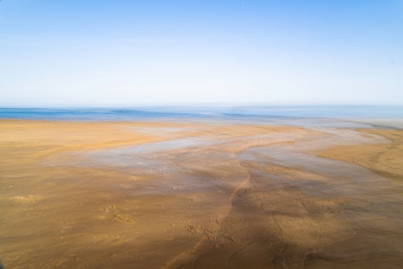 Structuren op het strand van Andrea Gaitanides - Fotografie mit Leidenschaft