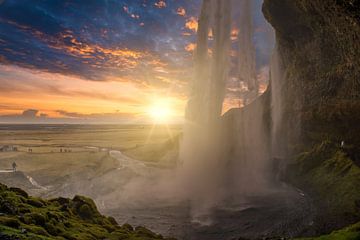 Seljalandsfoss is een traktatie voor avonturiers