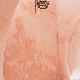 Pink wall and lantern in Marrakech by Leonie Zaytoune