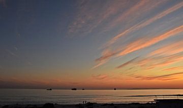 un magnifique coucher de soleil sur la plage de Blouberg depuis sur Werner Lehmann