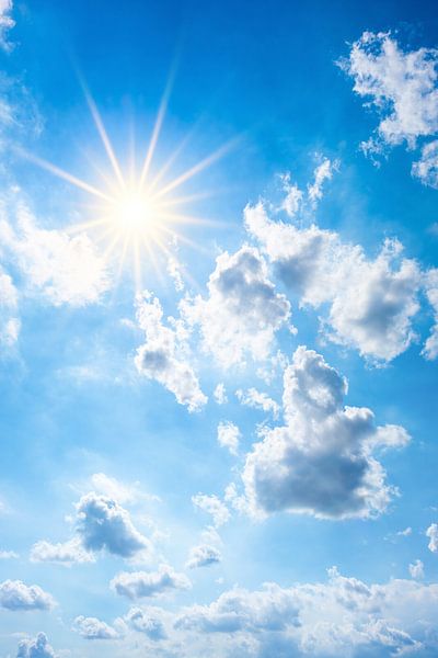 Bright sun on blue sky by Günter Albers