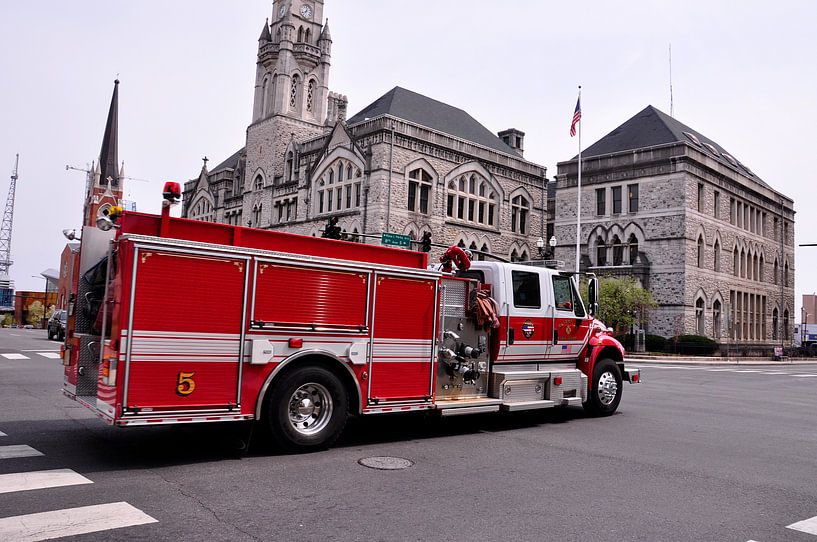 Camion de Pompiers Américain de New York FDNY Seagrave Marauder II 1/43
