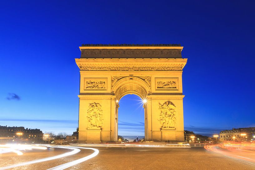 Paris Arc de Triomphe by Dennis van de Water