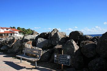Banc au bord de la mer