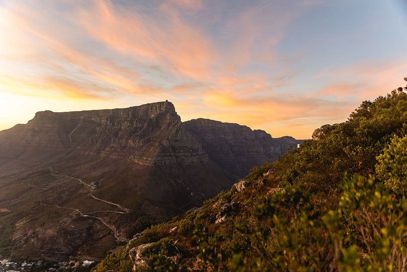 Lever de soleil sur la montagne de la Table Le Cap par Bas de Glopper