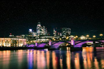 Starry London Nights van Tom Derwort Photography