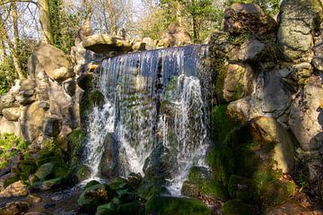 Waterfall in Park Sonsbeek, Arnhem, Netherlands by AdWF