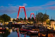 Nachtfoto Willemsbrug gezien vanaf de Oude Haven te Rotterdam van Anton de Zeeuw thumbnail