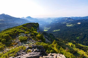 Sommerliches Panorama in den Bergen von Andreas Föll