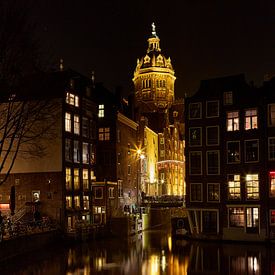 Amsterdam, uitzicht op de Zeedijk von Ronald de Vries