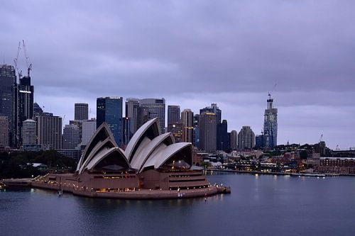 Langs het Sydney Opera House