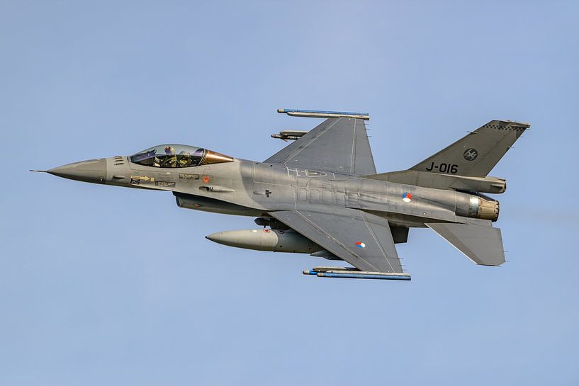 Décollage du F-16 Fighting Falcon Royal Air Force. par Jaap van den Berg