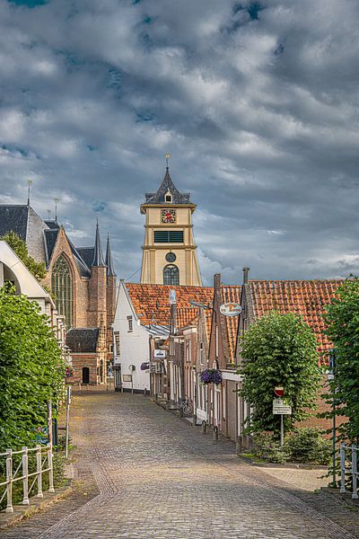 Houten klokketoren in het centrum van Enkhuizen, Noord Holland by Harrie Muis