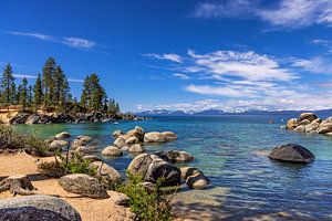 Lac Tahoe dans la Sierra Nevada, États-Unis