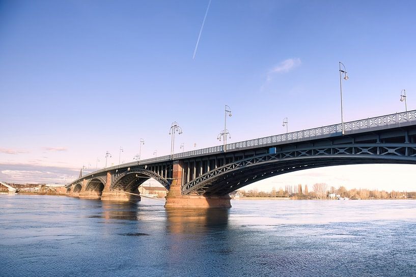 Theodor- Heuss Brücke Mainz von Tim Zentgraf