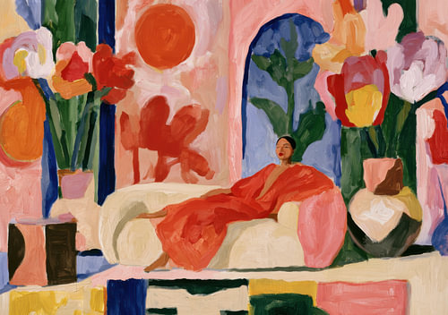 A red silhouette and floral splendour in a sunny pink interior by Niklas Maximilian