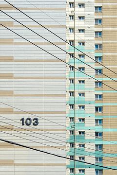Flatgebouw in Sokcho, Zuid-Korea van Mw. Monique