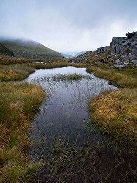 Still Waters Low Cloud sur David Hanlon