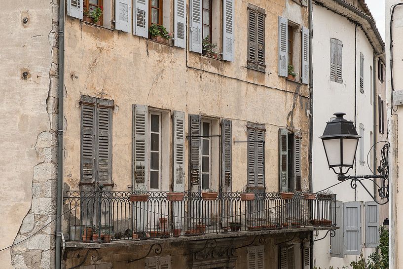 Vieux balcon français par Elles Rijsdijk