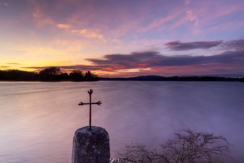 Paarse wolken op de Staffelsee van Teresa Bauer