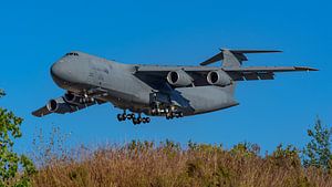 Landung der Lockheed C-5M Super Galaxy.