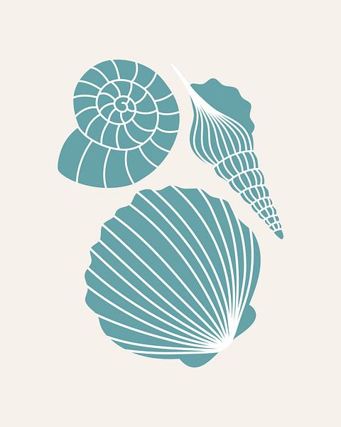 Blaue Muscheln auf einem hellbeigen Hintergrund von Studio Miloa