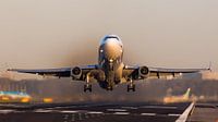 Martinair McDonnell MD-11F tijdens zonsondergang van Dennis Janssen thumbnail