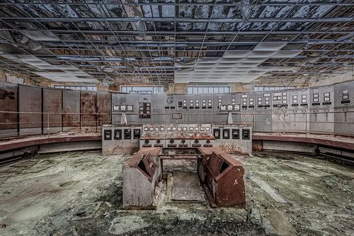 The Colour of Rust - Abandoned control room