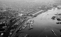 Amsterdam Centraal boven het IJ van Melvin Erné thumbnail