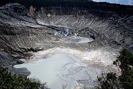 The mineral immensity of the smoking crater of Tangkuban Parahu by Frank Photos