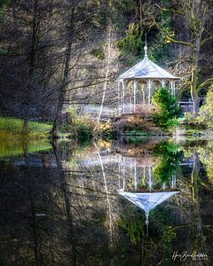 Pavillon du lac de la forêt